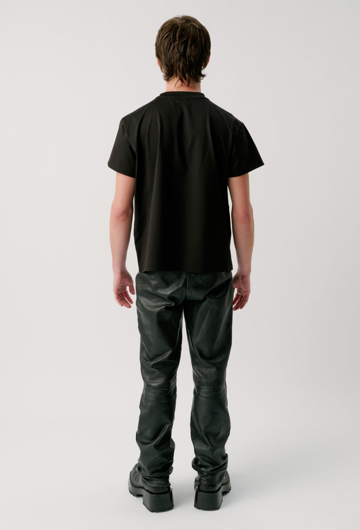 LUXURY TEE - BLACK