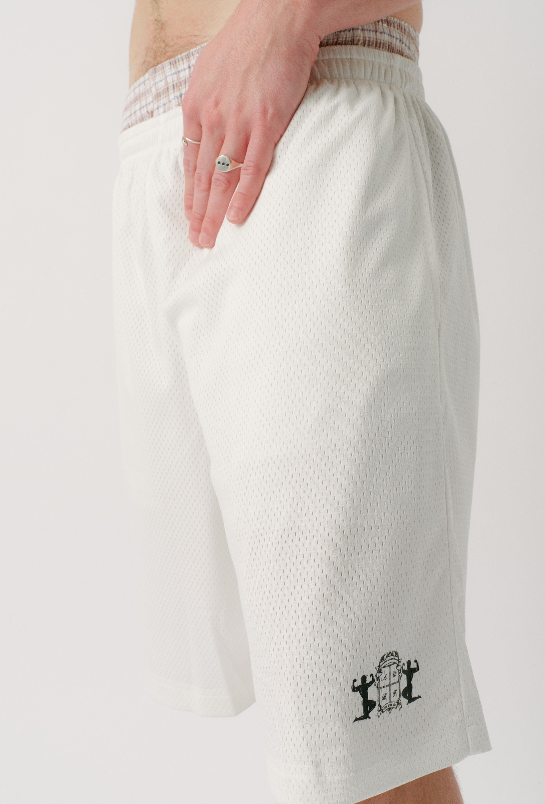 LOCKER ROOM SHORT - WHITE